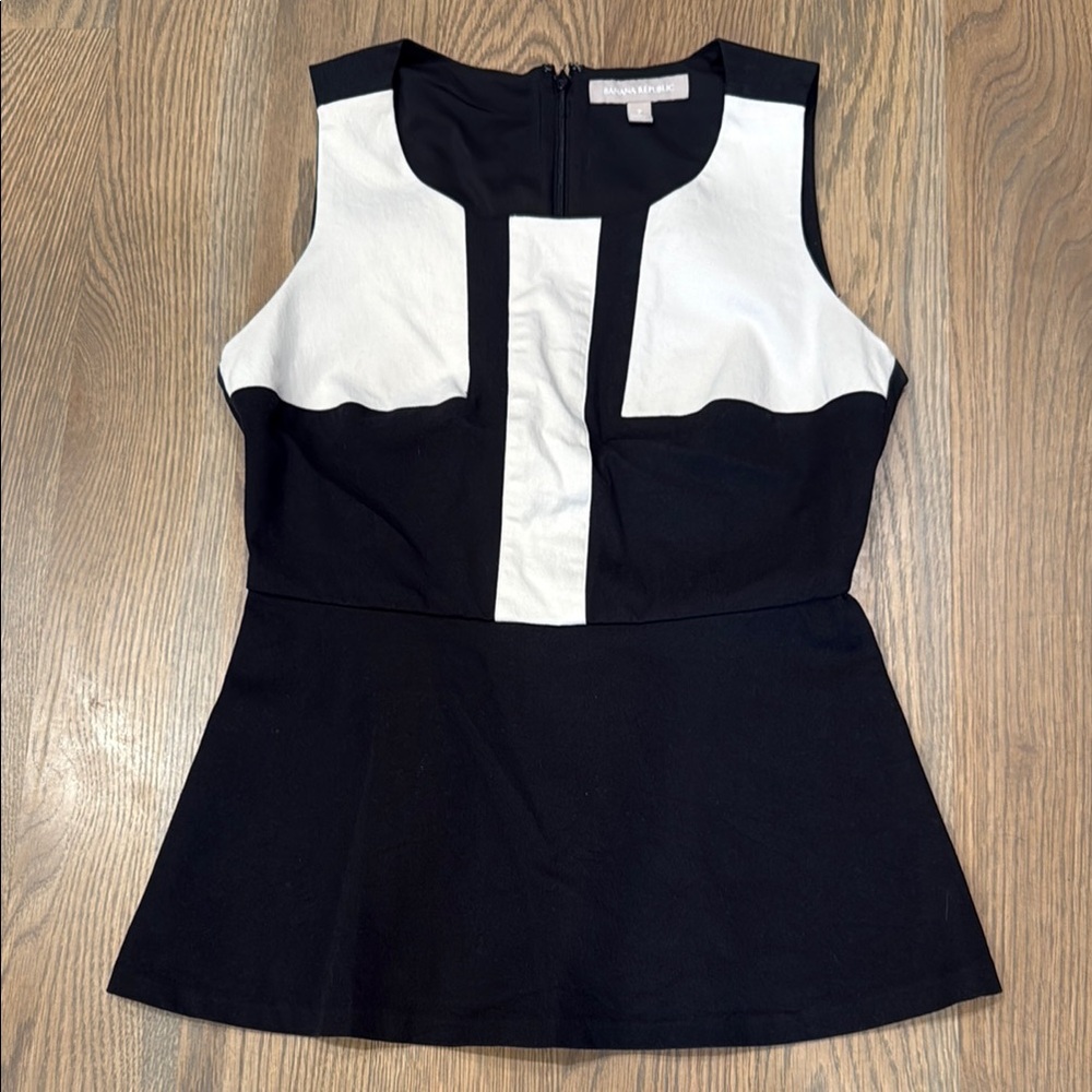 Banana Republic Black and White Fitted Peplum Tank Top - Size 2